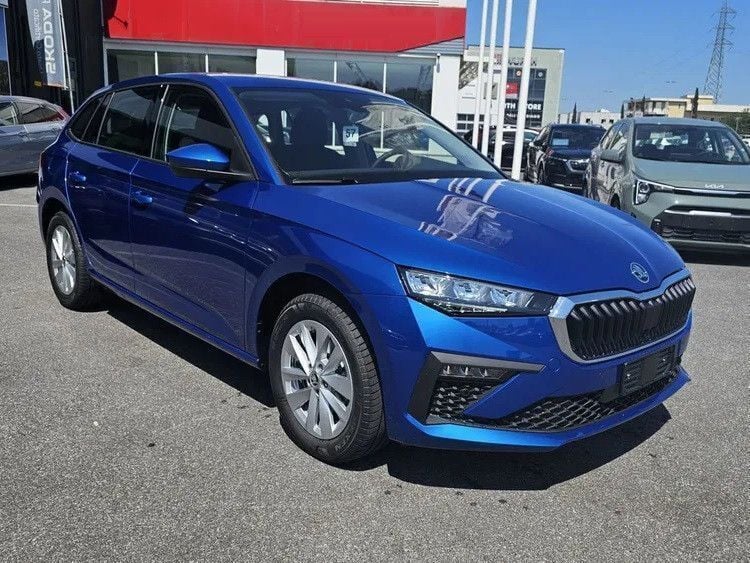 Blau Neu 2025 Skoda Scala Selection Kleinwagen | 24.990 € (Fairer Preis) - Bild 1/4