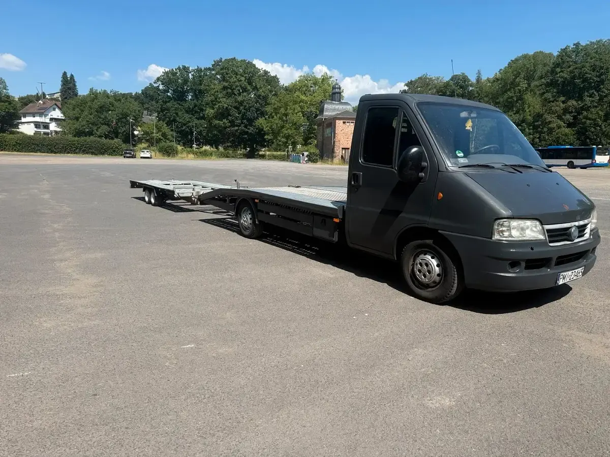 Gebraucht Fiat Ducato 122 PS (89 kW) 2000 Grau Van