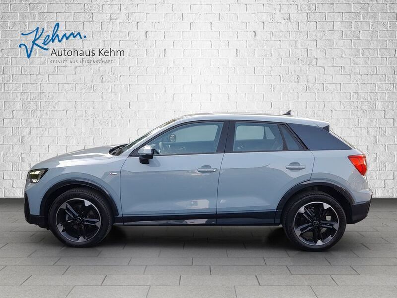 Gebraucht Audi Q2 S-Line 150 PS (110 kW) 2023 Grau SUV