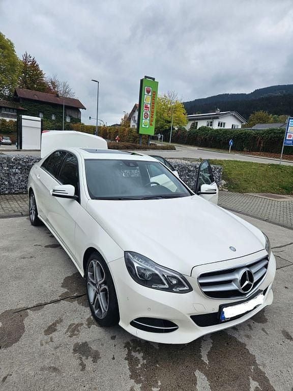 Weiß Gebraucht 2014 Mercedes E350 Limousine | 13.500 € (Guter Preis) - Bild 1/4