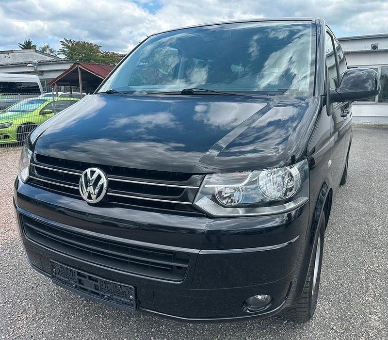 Schwarz Gebraucht 2010 VW Caravelle Comfortline Van / Kleinbus | 17.300 € (Fairer Preis) - Bild 1/4