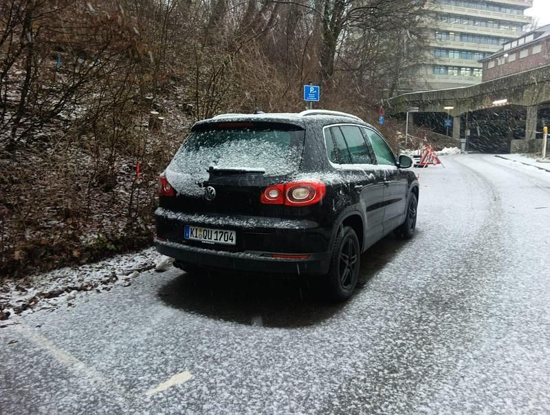 Gebraucht VW Tiguan Sport 200 PS (147 kW) 2008 Schwarz SUV