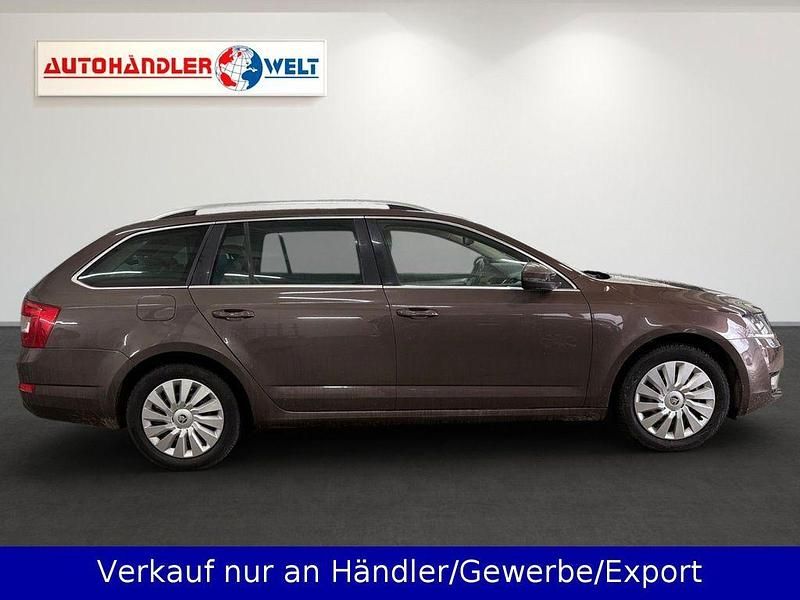 Gebraucht Skoda Octavia 150 PS (110 kW) 2015 Braun Kleinwagen