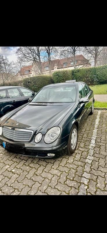 Gebraucht 2002 Mercedes E240 Limousine | 5.200 € (Fairer Preis) - Bild 1/4