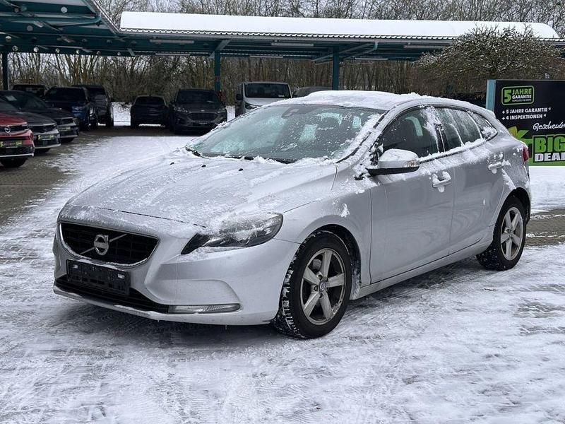 Gebraucht Volvo V40 Kinetic 114 PS (83 kW) 2013 Silber Limousine