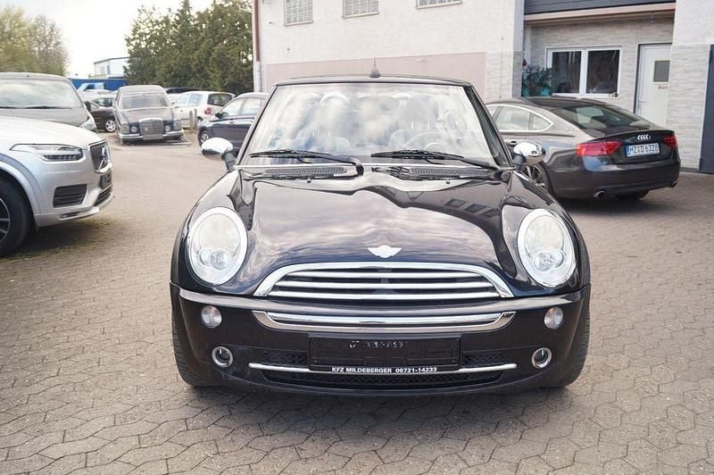 Usado Mini Cooper Cabriolet 116 HP (85 kW) 2007 Preto Cabrios