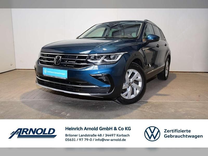 Nightshade blue metallic Gebraucht 2023 VW Tiguan Elegance SUV | 31.590 € (Superpreis) - Bild 1/4