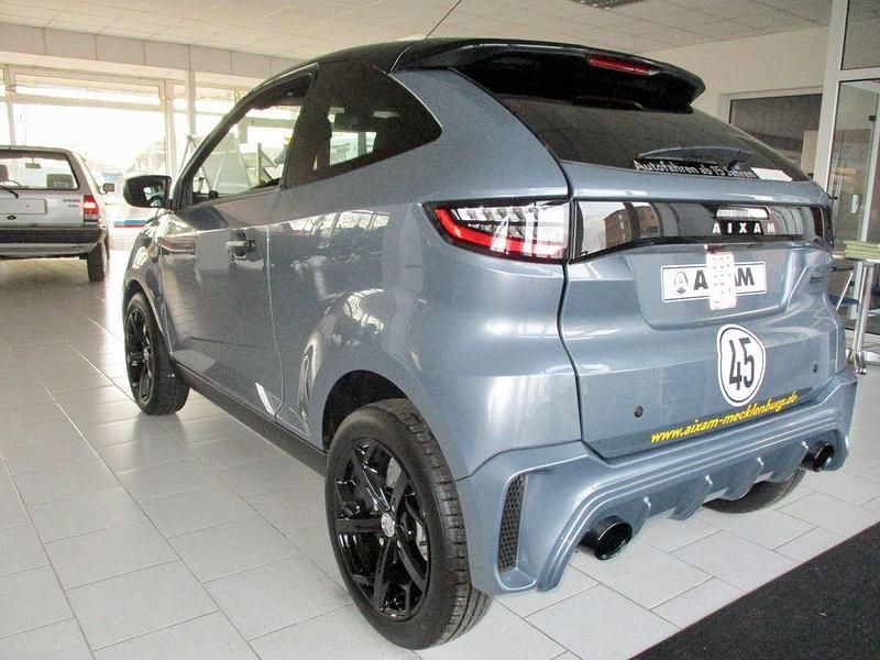 Neu Aixam Coupe Sport 2025 Grau Coupé