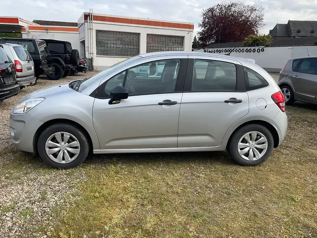 Gebraucht Citroën C3 Attraction 73 PS (53 kW) 2012 Grau Limousine