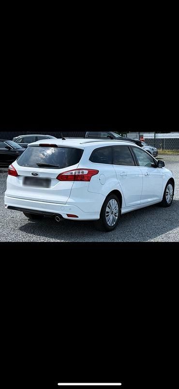 Usata Ford Focus 150 CV (110 kW) 2013 Bianco Station wagon