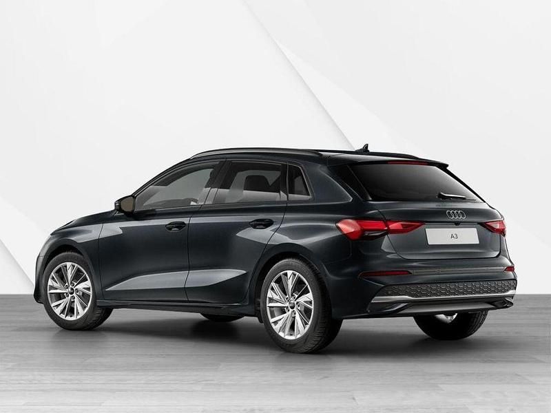 Gebraucht Audi A3 Business 116 PS (85 kW) 2025 Grau Limousine