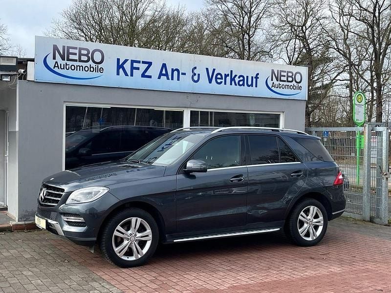 Gebraucht Mercedes ML350 258 PS (189 kW) 2013 Grau SUV