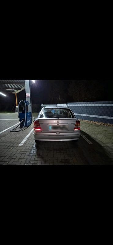 Gebraucht Opel Astra 75 PS (55 kW) 1999 Silber Coupé