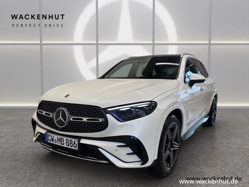 Weiss Gebraucht 2024 Mercedes GLC220 AMG SUV | 57.990 € (Superpreis) - Bild 1/4