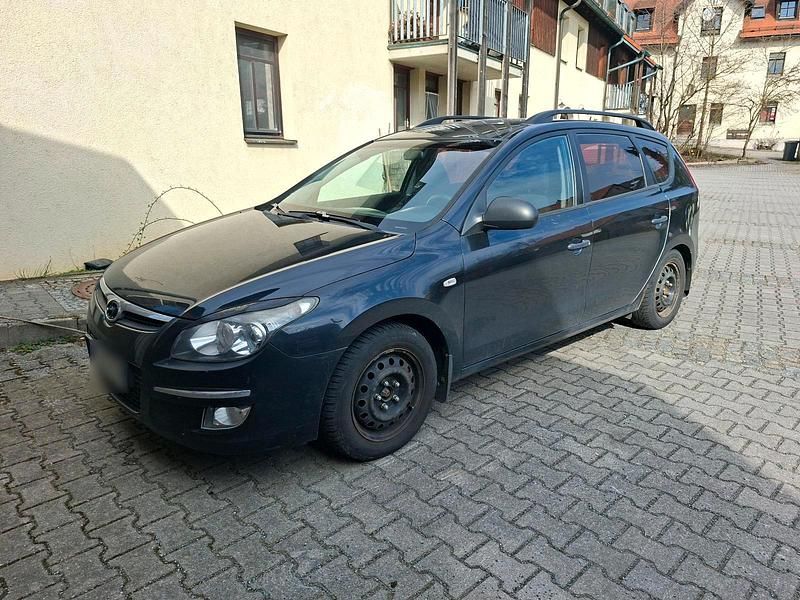 Gebraucht Hyundai i30 109 PS (80 kW) 2009 Schwarz Kombi
