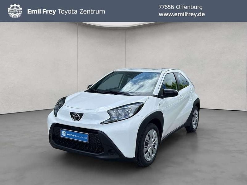 Weiß Gebraucht 2025 Toyota Aygo X Business Edition SUV | 17.490 € (Fairer Preis) - Bild 1/4