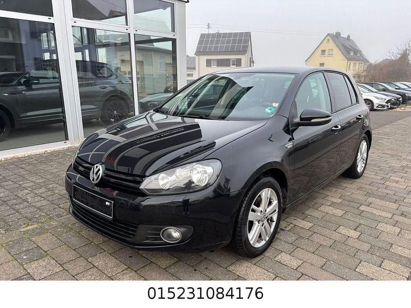 Schwarz Gebraucht 2012 VW Golf VI Match Limousine | 4.400 € (Superpreis) - Bild 1/4