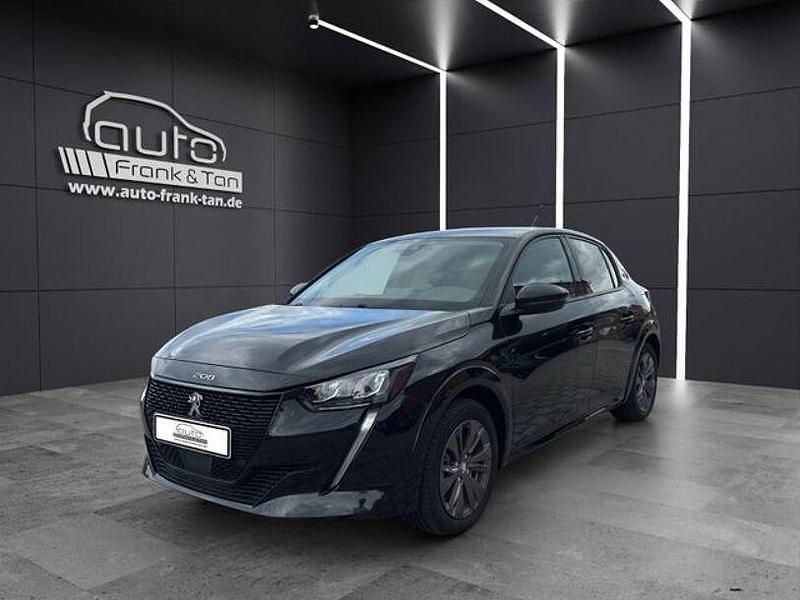 Weiß Gebraucht 2021 Peugeot e-208 Kleinwagen | 15.450 € (Fairer Preis) - Bild 1/4