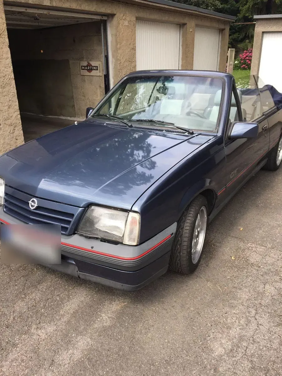 Gebraucht Opel Ascona 115 PS (84 kW) 1986 Blau Cabrio