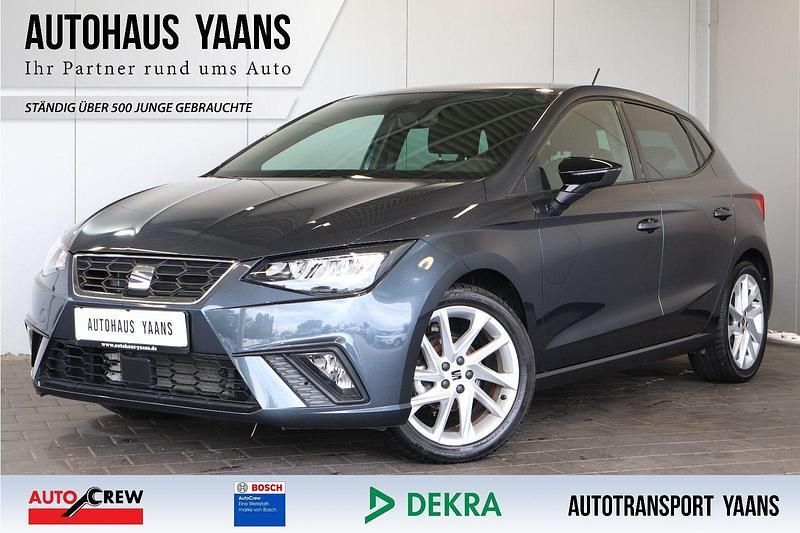 Grau Gebraucht 2024 Seat Ibiza FR Kleinwagen | 15.489 € (Superpreis) - Bild 1/4