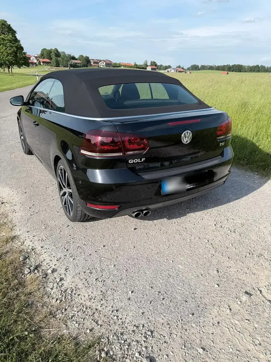 Gebraucht VW Golf Cabriolet Edition 122 PS (89 kW) 2015 Schwarz Cabrio