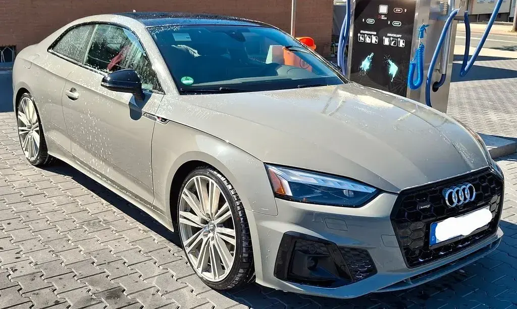 Używany Audi A5 S-Line 265 KM (194 kW) 2020 Szary Coupe