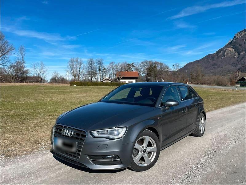 Gebraucht Audi A3 S-Line 150 PS (110 kW) 2014 Grau Limousine