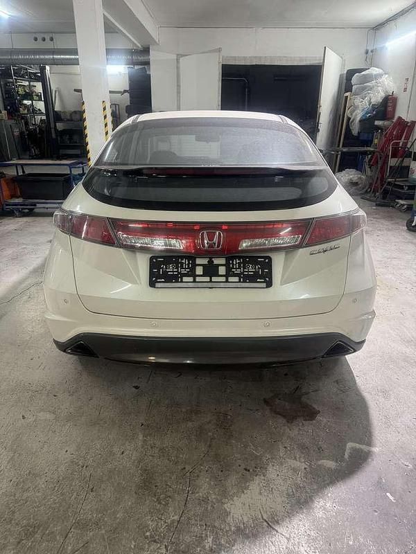 Gebraucht Honda Civic Sport 140 PS (102 kW) 2011 Weiß Kleinwagen