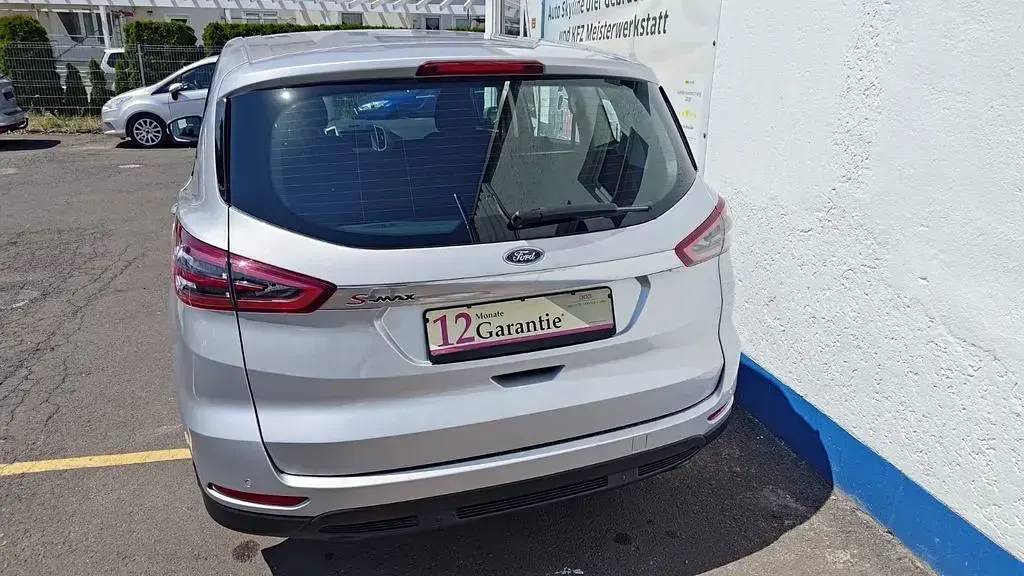 Gebraucht Ford S-MAX Business Edition 160 PS (117 kW) 2018 Silber Van / Kleinbus
