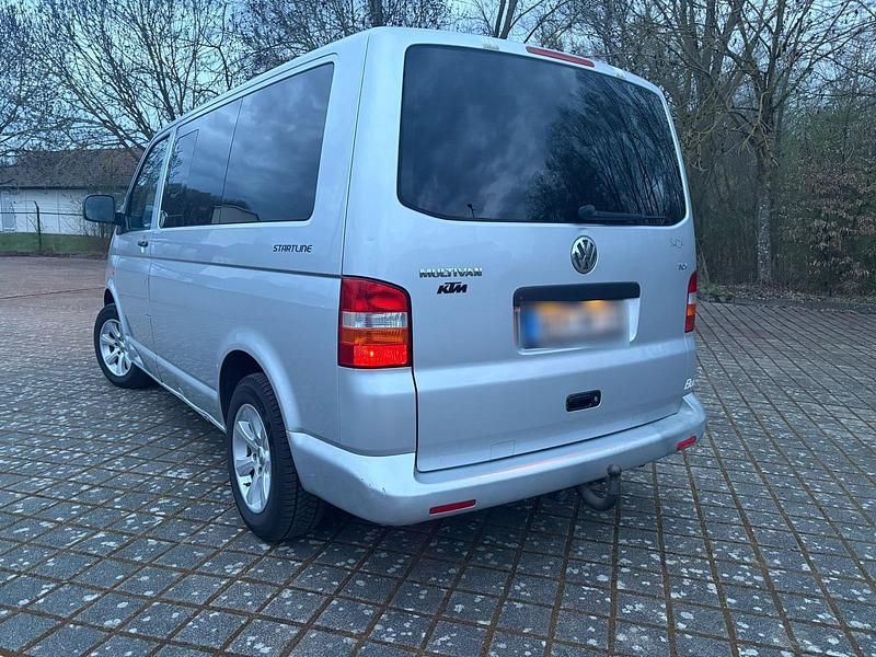 Gebraucht VW T5 131 PS (96 kW) 2007 Grau Van