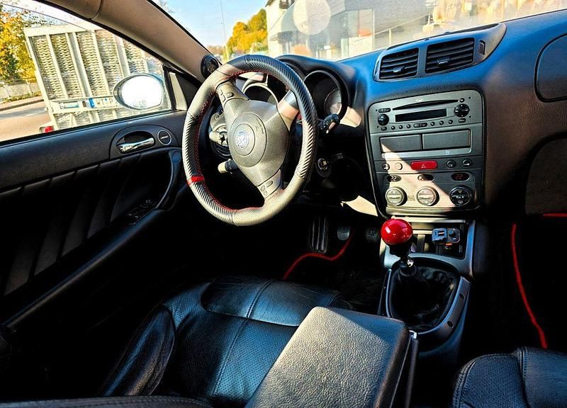 Silber Gebraucht 2006 Alfa Romeo GT Coupé | 3.500 € (Guter Preis) - Bild 1/4