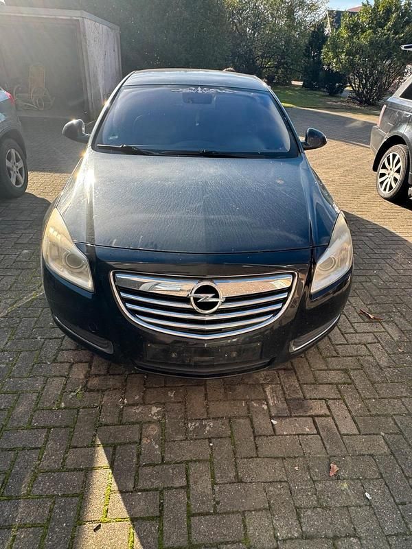 Schwarz Gebraucht 2010 Opel Insignia Limousine | 1.500 € (Superpreis) - Bild 1/4