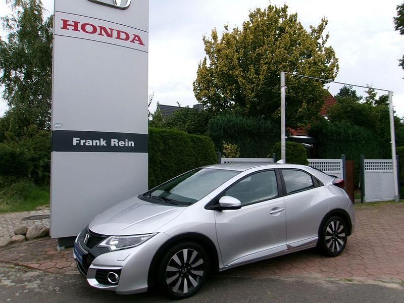 Silber Gebraucht 2015 Honda Civic Elegance Limousine | 10.990 € (Guter Preis) - Bild 1/4