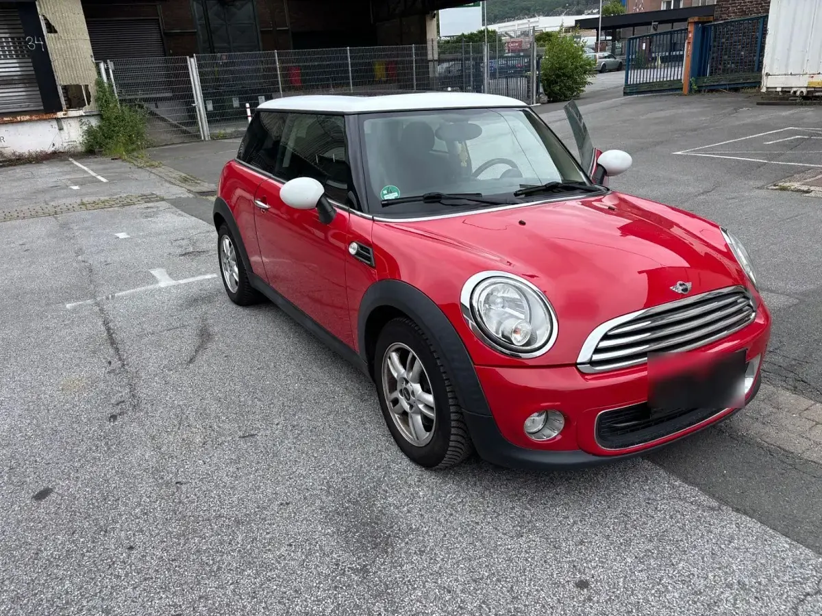 Gebraucht Mini ONE 98 PS (72 kW) 2011 Rot Kleinwagen