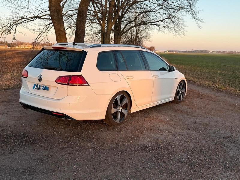 Gebraucht VW Golf VII R-line 150 PS (110 kW) 2014 Weiß Kombi