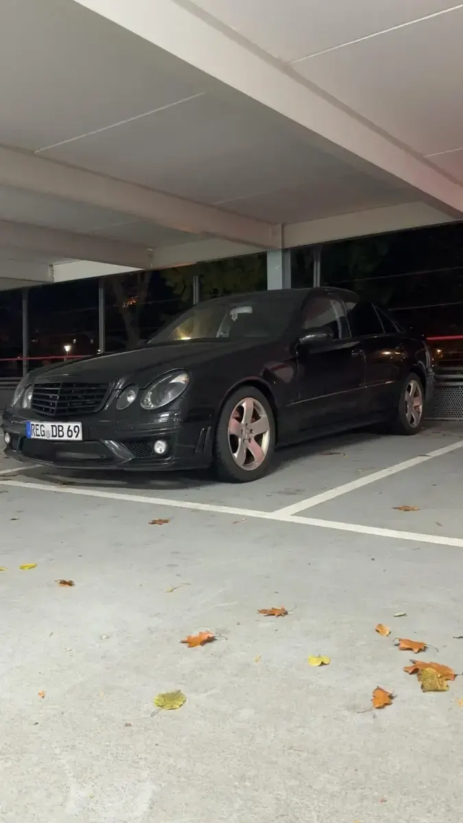 Gebraucht Mercedes E500 306 PS (225 kW) 2002 Schwarz Limousine