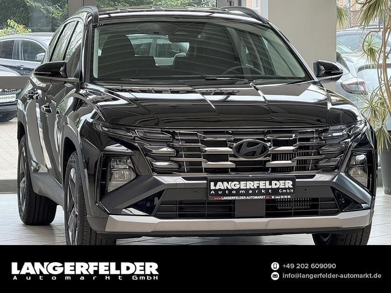 Neu Hyundai Tucson 160 PS (117 kW) 2025 Abyss black SUV