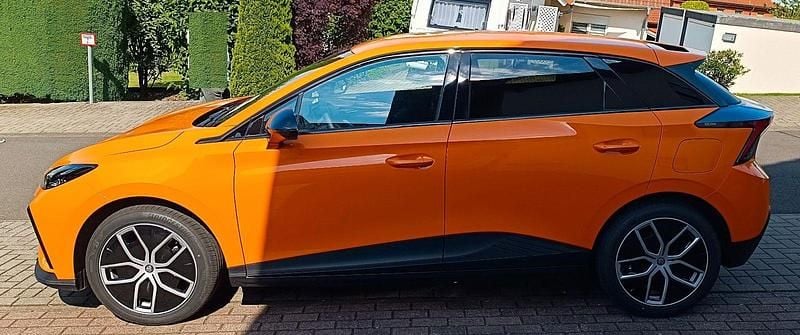 Gebraucht MG MG4 EV Luxury 150 kW (204 PS) 2023 Orange Kleinwagen