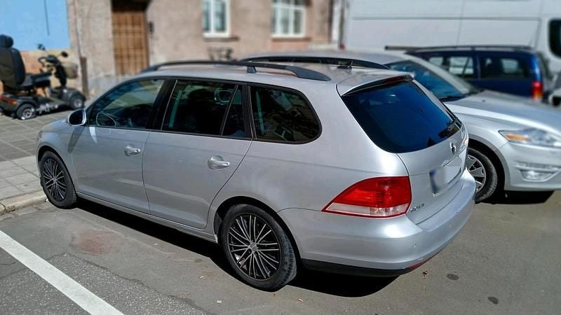 Second-hand VW Golf 105 CP (77 kW) 2008 Gri Break