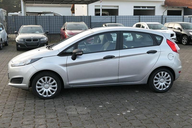 Gebraucht Ford Fiesta 105 PS (77 kW) 2016 Silber Limousine