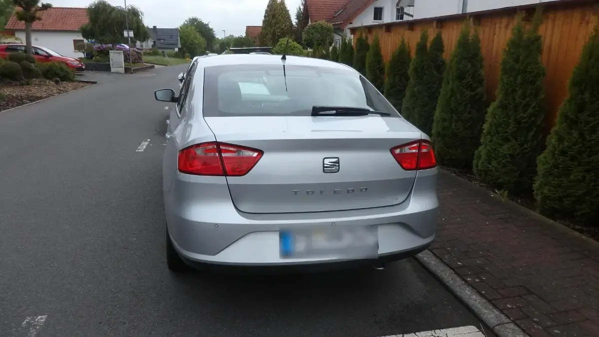 Gebraucht Seat Toledo 4You 105 PS (77 kW) 2014 Silber Kleinwagen