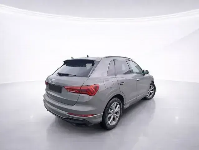 Gebraucht Audi Q3 S-Line 150 PS (110 kW) 2022 Chronosgrau metallic SUV