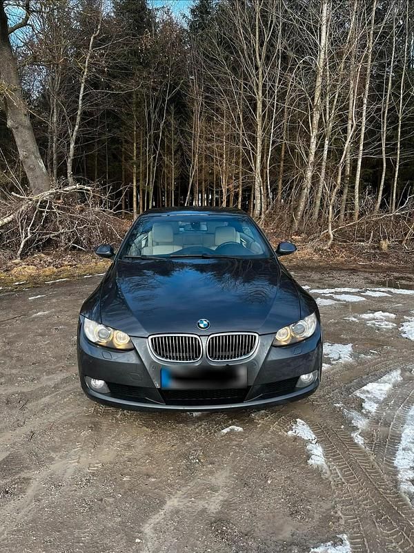 Gebraucht BMW 330 Cabriolet 272 PS (200 kW) 2007 Grau Cabrio