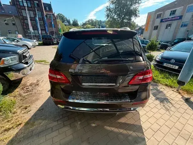 Gebraucht Mercedes ML500 408 PS (300 kW) 2015 Braun SUV