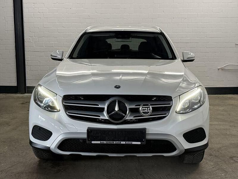 Gebraucht Mercedes GLC220 170 PS (125 kW) 2016 Polarweiss  unilack SUV