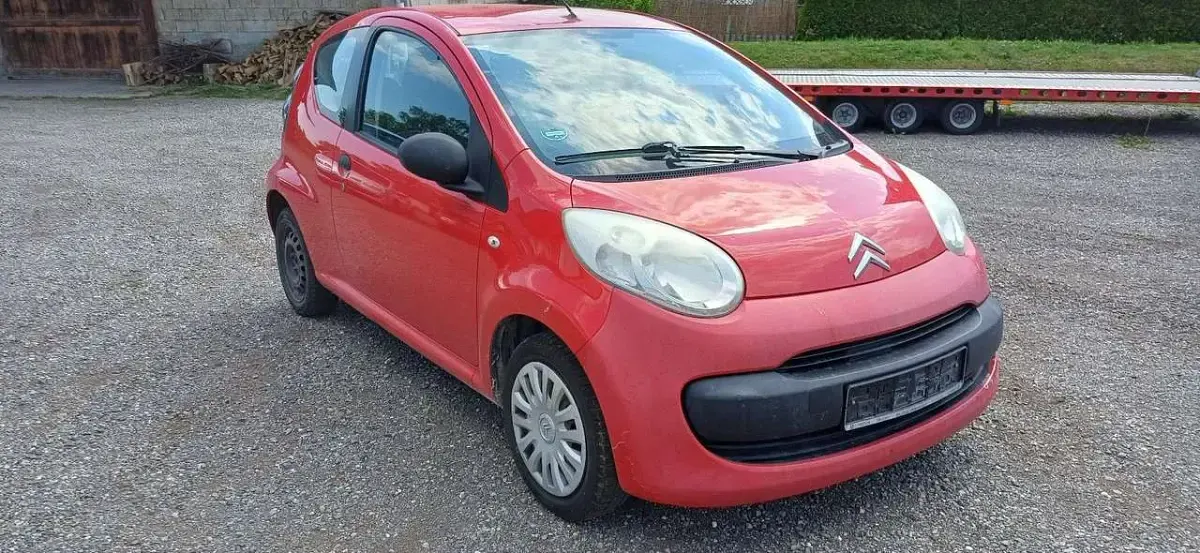 Gebraucht Citroën C1 Advance 68 PS (50 kW) 2006 Zu lackieren rot 3p0/deckende Kleinwagen