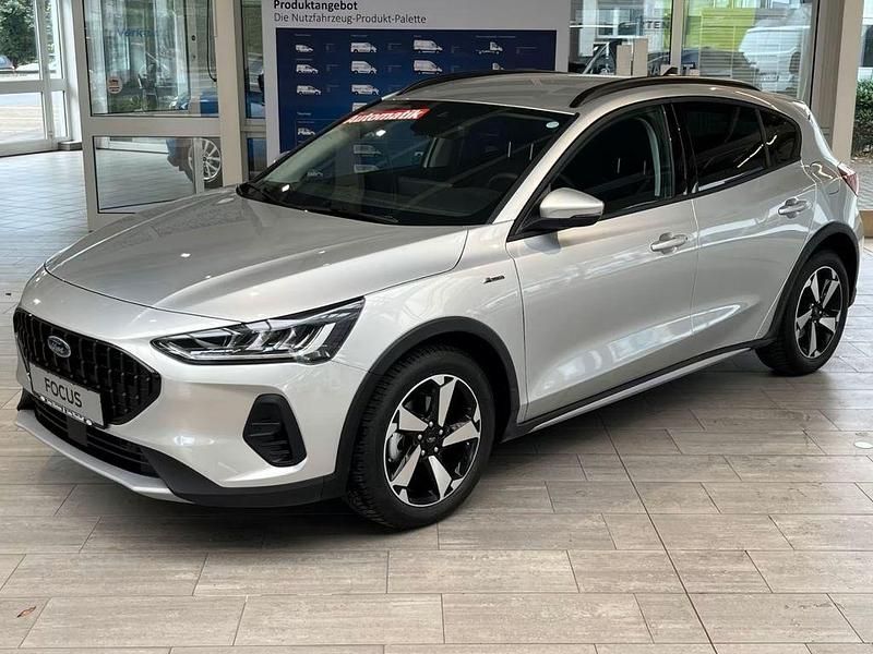 Gebraucht Ford Focus Active X 155 PS (114 kW) 2024 Silber Limousine