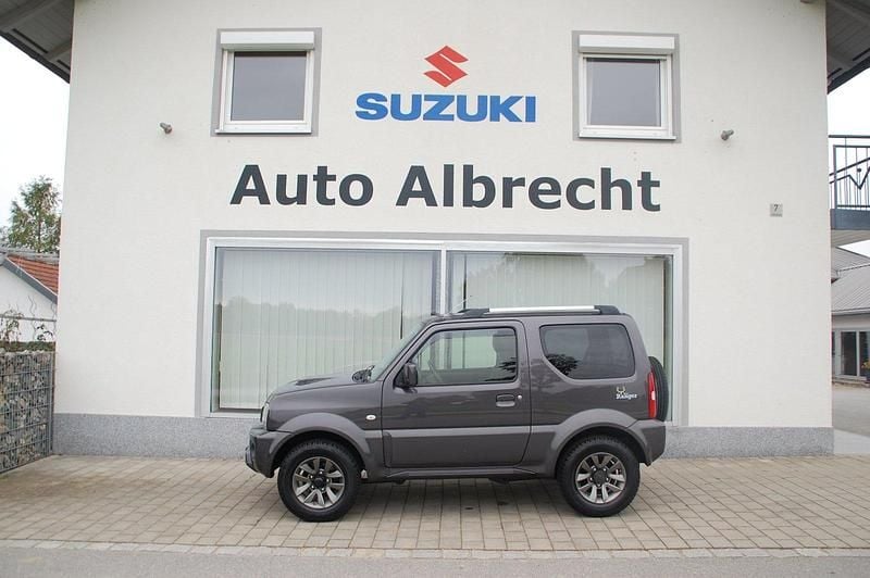 Grau Gebraucht 2017 Suzuki Jimny Style SUV | 16.800 € (Guter Preis) - Bild 1/4