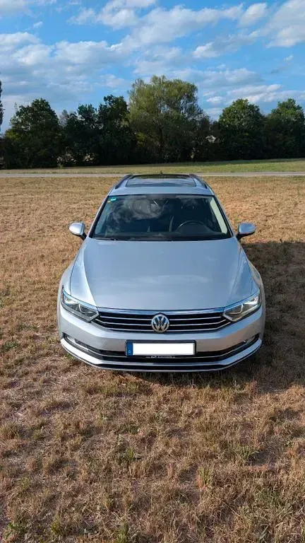 Gebraucht VW Passat Comfortline 150 PS (110 kW) 2018 Silber Kombi
