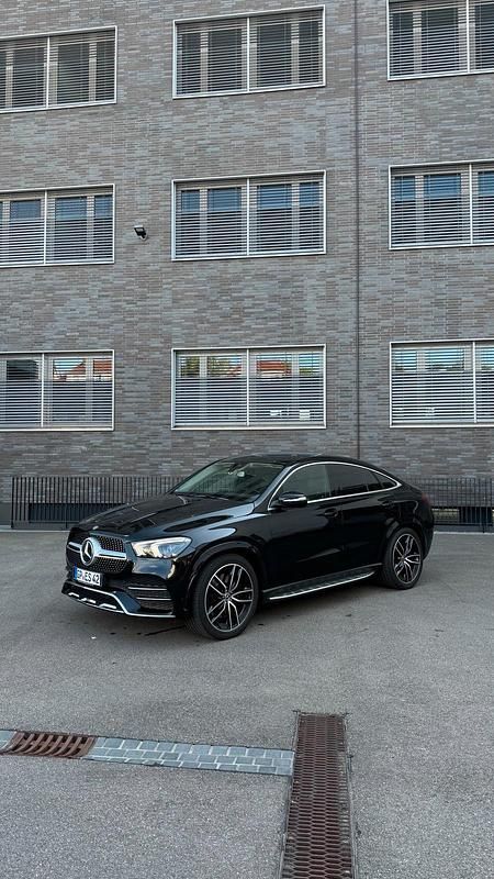 Schwarz Gebraucht 2020 Mercedes GLE350 Coupé | 61.499 € (Fairer Preis) - Bild 1/4
